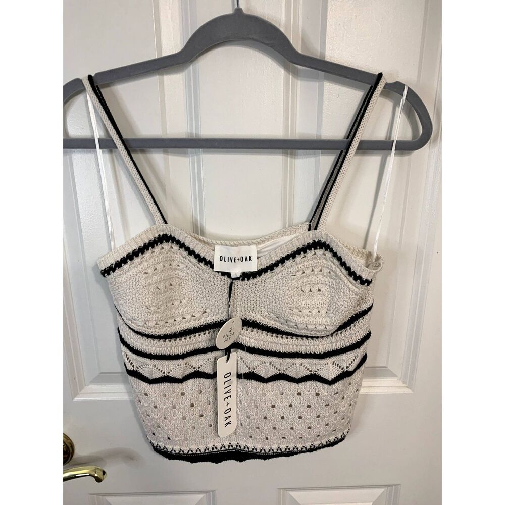 Olive + Oak 2 Piece Ivory & Black Knit Top and Skirt Size Large - NWT - Picture 3 of 6